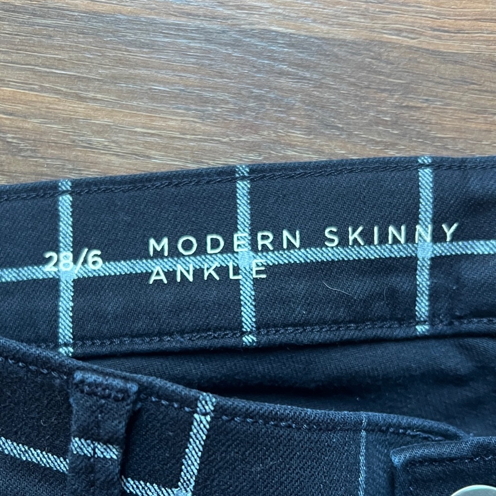 LOFT Modern Skinny Black Check Pants 28/6 - Picture 3 of 8